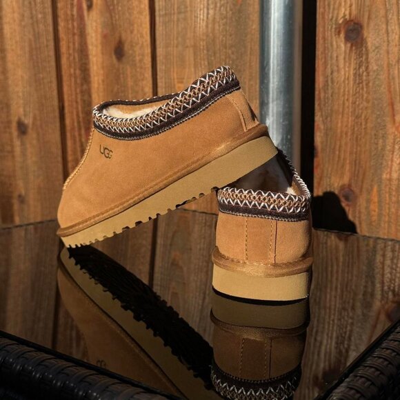 Ugg Tasman Women Size 8 - Picture 3 of 3